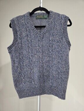 Vintage Hill and Archer Cable-Knit V-Neck Sweater Vest in Blue Sz.M